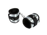 Υφασμάτινες χειροπέδες