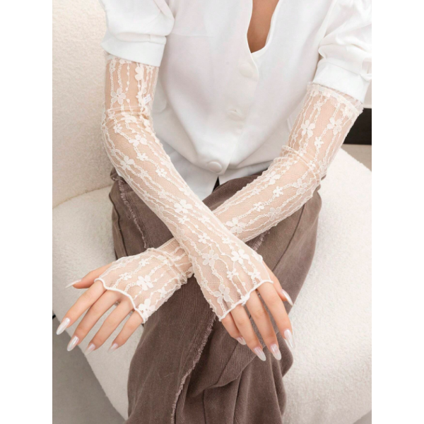Floral Lace Gloves Nude Floral Lace Gloves Nude