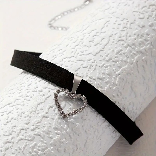 Choker with Rhinestone Heart Choker with Rhinestone Heart