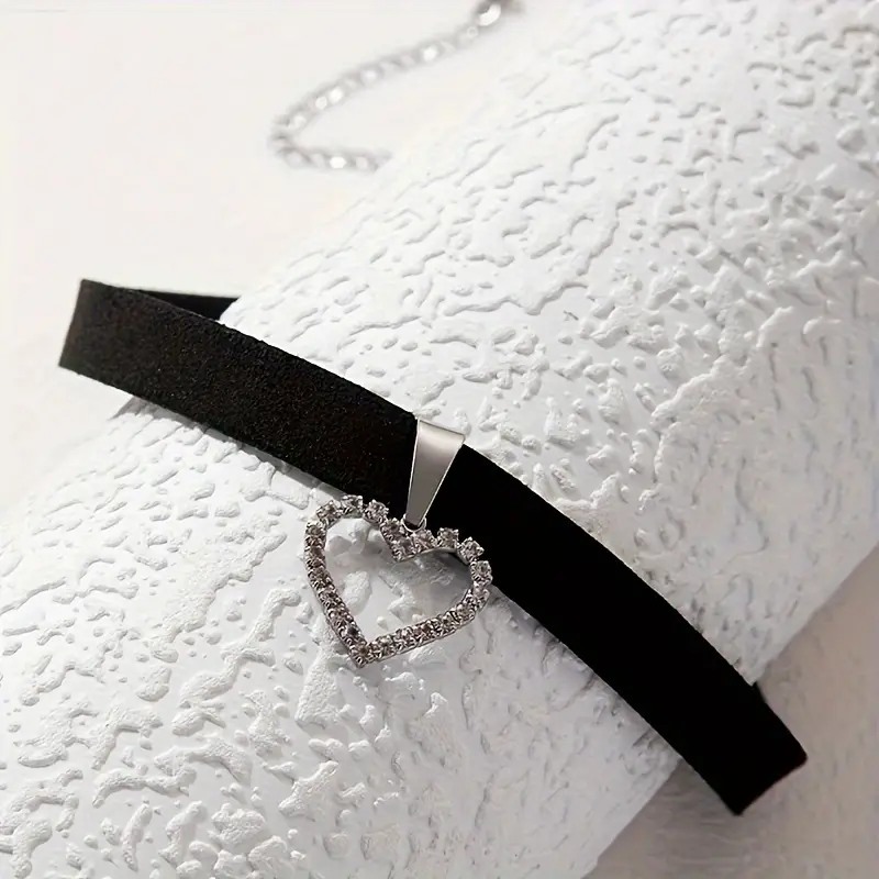 Love Market Τσόκερ με Αστραφτερή Καρδιά Chokers & Στέκες