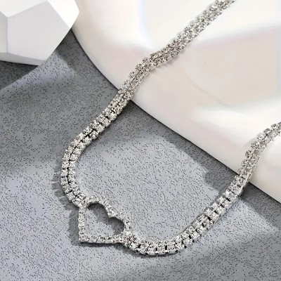 Sparkling Rhinestone Heart Choker Silver Sparkling Rhinestone Heart Choker Silver