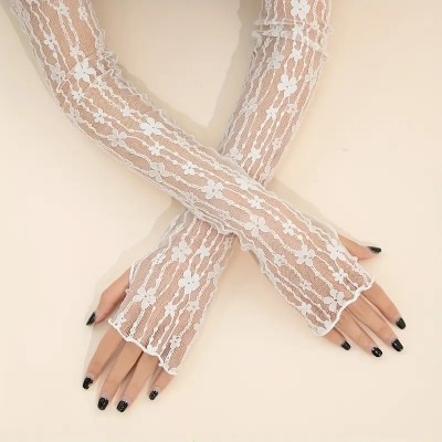 Floral Lace Gloves Beige Floral Lace Gloves Beige