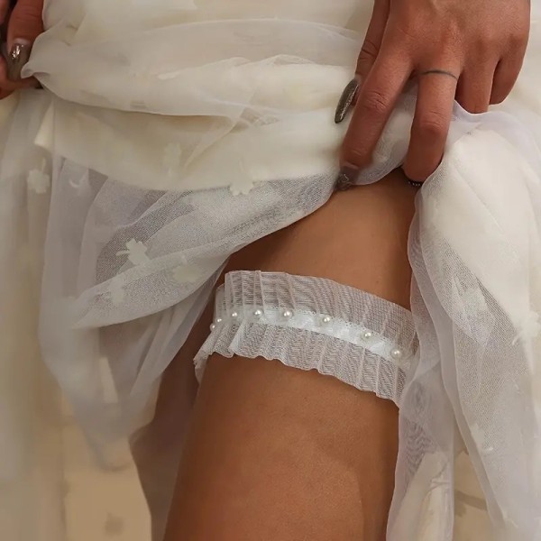 Pearl Garter Glamorous White