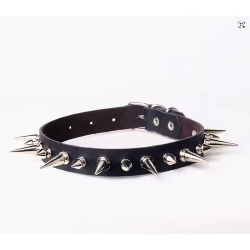Collar with Spikes Love Market Black