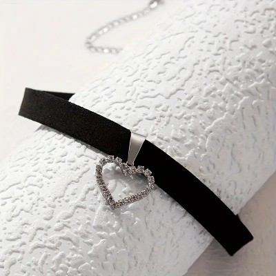 Choker with Rhinestone Heart Choker with Rhinestone Heart