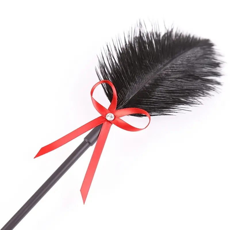 Feather Crop Ribbon Black