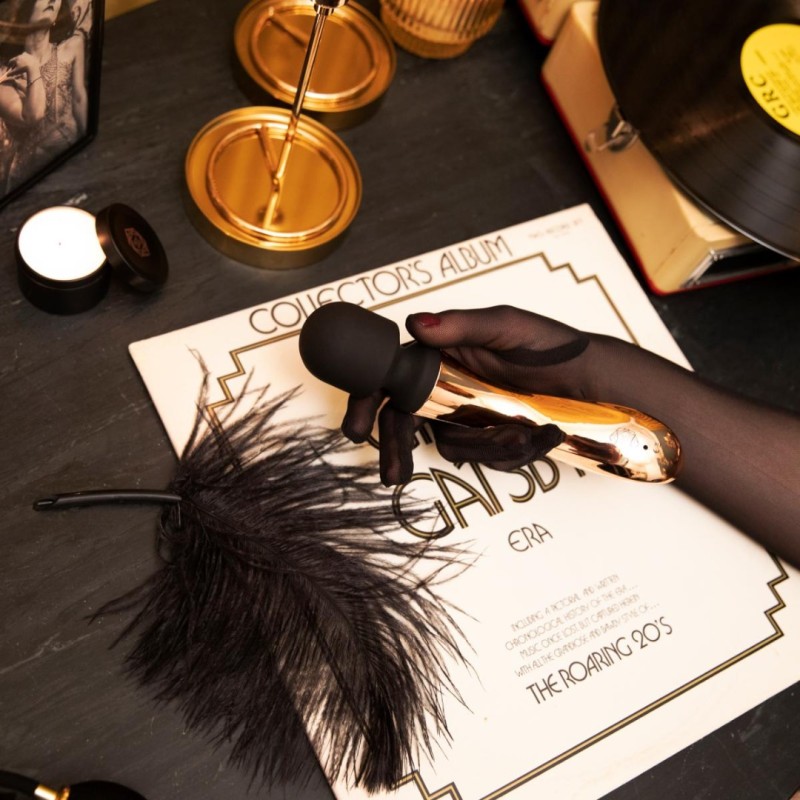 Wand Vibrator Rosy Gold Nouveau Curve Massager Rose Gold Wand Vibrator Rosy Gold Nouveau Curve Massager Rose Gold