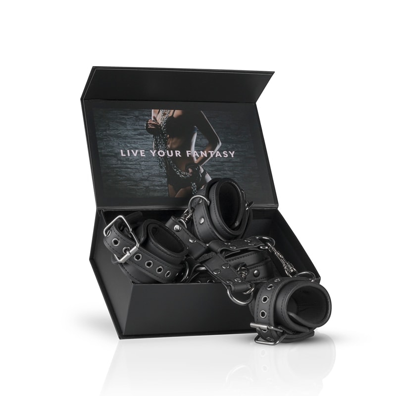 Σετ Χειροπέδες & Ποδοπέδες Hogtie Easytoys Μαύρο Easytoys – Fetish Collection Σετ Χειροπέδες & Ποδοπέδες Hogtie Easytoys Μαύρο Δεσίματα