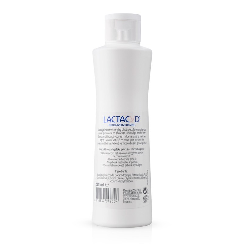 Καθαριστικό Ευαίσθητης Περιοχής Lactacyd Basic Cleanser 225ml